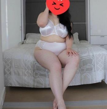 Сексуальная блондинка с шикарной фигурой готова исполнить твои самые сокровенные желания. Приглашаю к себе в уютное гнездышко. Обещаю, не пожалеешь! 5568, 27 лет