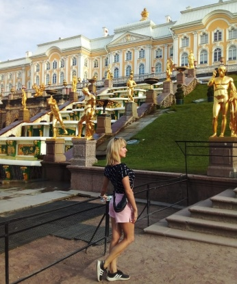 Обладая непревзойденной красотой, я разбудю в тебе огонек страсти, который будет гореть неистово. Мои услуги подарят тебе незабываемое наслаждение и полное расслабление. Разнообразие эксклюзивных программ и техник сведет тебя с ума. Живу в Москве, готова встретиться в любом удобном для тебя месте. Убедись в моей превосходности на фото и доверься оценке моих довольных клиентов. 🌟 9973, 30 лет